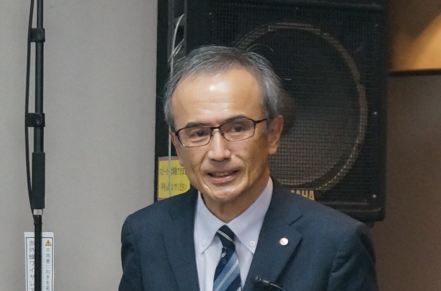 横田　友行 氏